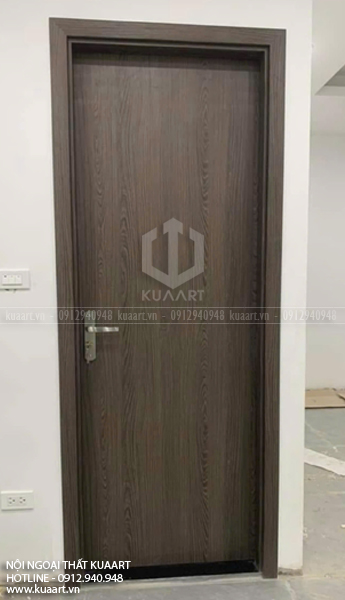 Hoàn Thiện Cửa Nhựa Composite Cao Cấp Mr Hãn Tại Hạ Long, Quảng Ninh